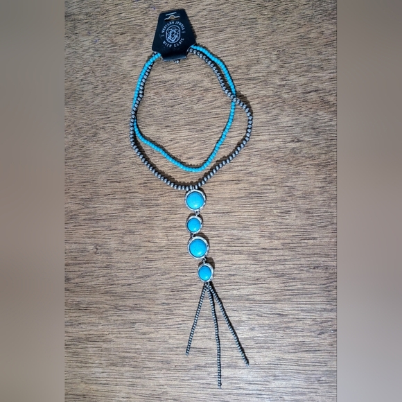 Turquoise and Silver Beaded Necklace - Picture 1 of 4